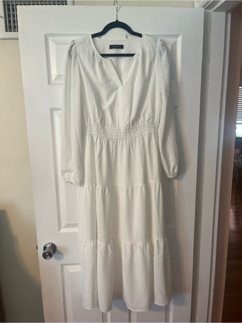Women's White Long Sleeve Tiered Midi Dress